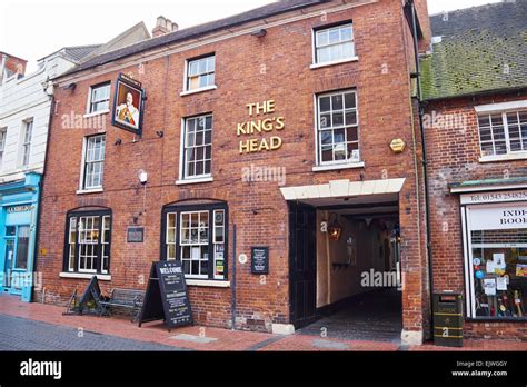 The Kings Head The Oldest Pub And Birthplace Of The Staffordshire