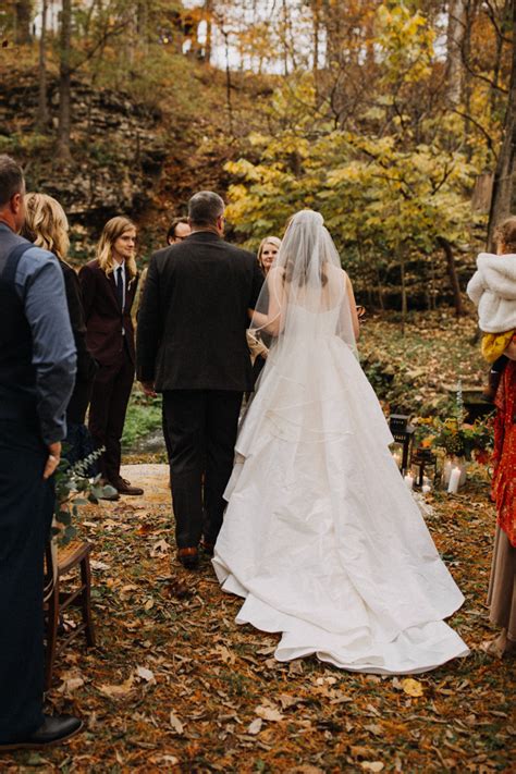 Intimate Autumnal Springfield, MO Forest Wedding at Rockspan Lodge ...