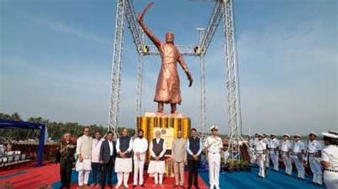 Maharashtra Shivajis Statue Unveiled By Pm Modi In 2023 Collapses