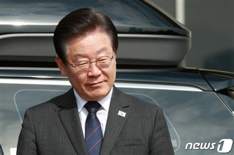 이재명 기소에 민주당 국면전환 정치쇼···지지율 떨어질 때마다 물타기 네이트 뉴스