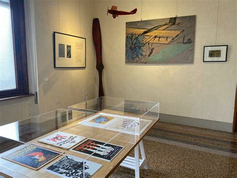 Inaugurata A Villa Argentina La Mostra Maschere Movimento Manifesti