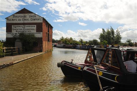 Ellesmere - Shropshire Tourism & Leisure Guide