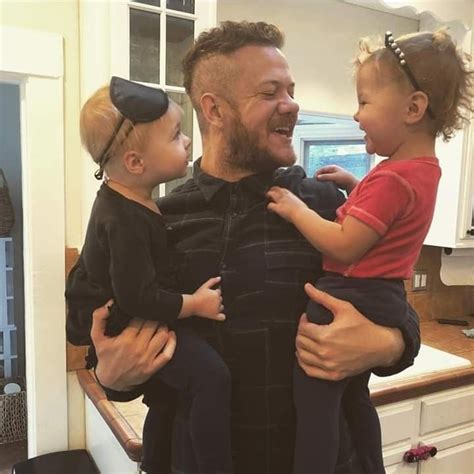 Dan With Two Of His Daughters Imagine Dragons Dan Reynolds Good Music