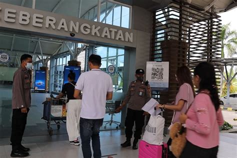 Arus Balik Lebaran Di Bandara Lombok Telah Mulai ANTARA News