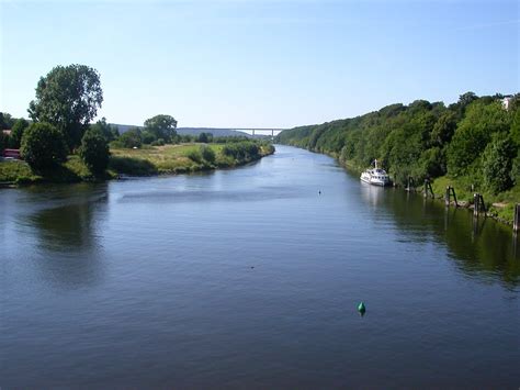 File:River-ruhr-essen-kettwig.jpeg - Wikimedia Commons