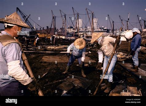 Shipbreaking asia Fotos und Bildmaterial in hoher Auflösung Alamy