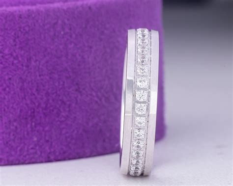 Lucas 18karat White Gold Wedding Band Saint Tracy