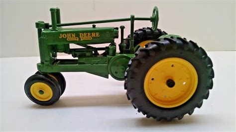 vintage john deere metal toy tractors - Become Great E-Zine Portrait ...