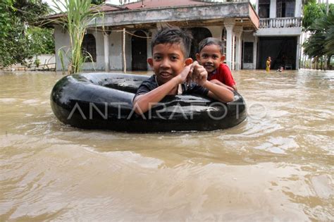 Banjir Luapan Sungai Di Aceh Utara Antara Foto