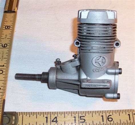 GP 42 THUNDER TIGER GAS NITRO ENGINE FOR AIRPLANE OR TETHER CAR EBay