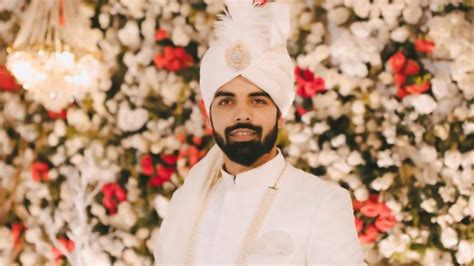 Shadab Khan Wedding Pakistan Cricketer Ties Knot With Saqlain Mushtaq