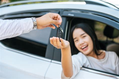 Sewa Mobil Kebumen Lepas Kunci Atau Dengan Sopir Revival