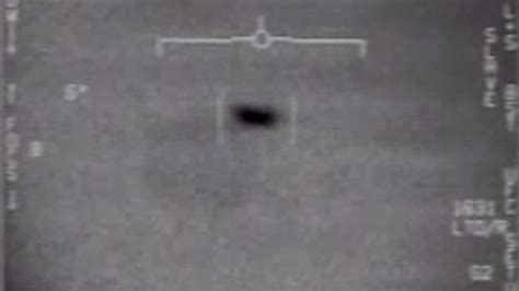 Newly Leaked Video Shows Ufo Flying Near Us Navy Ships Disappearing