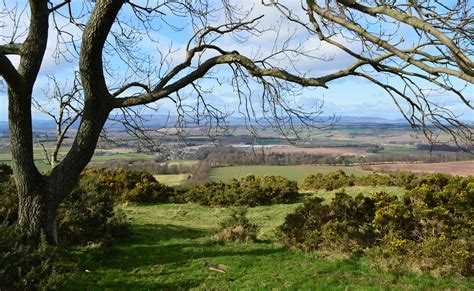 Tour Scotland: Tour Scotland Photographs Rural Strathearn Perthshire ...