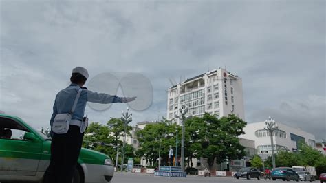 交警指挥交通一组3840x2160高清视频素材下载编号1918673实拍视频光厂vj师网