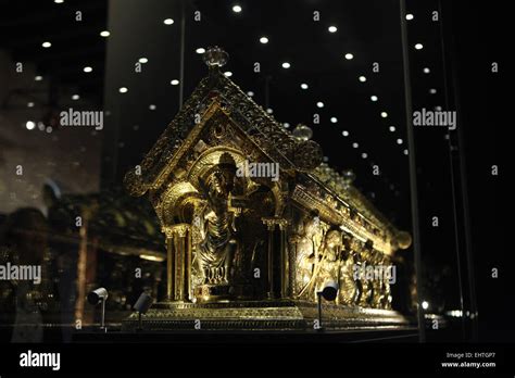 St Maurus Reliquary Hi Res Stock Photography And Images Alamy