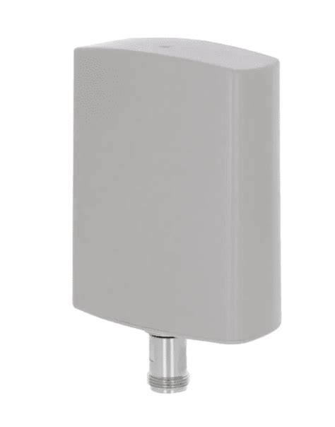 Small Directional Planar Linear Vertical Polarized WiFi Antenna With