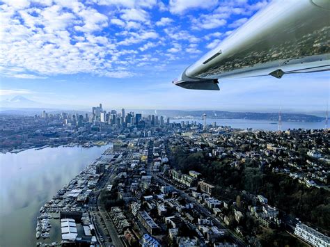 Missing those early sunny March days... : r/Seattle