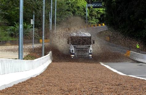 Saiba Como Usar As Rampas De Escape Em Caso De Emergência