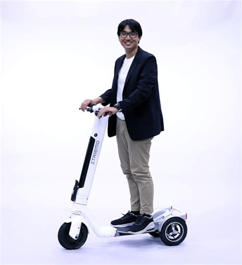 Honda Enters Electric Scooter Market With Three Wheeled Striemo World