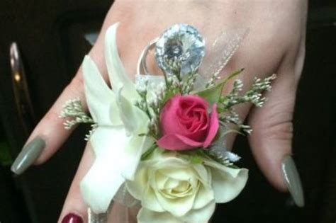 Laviolette Flowers & Decor - Decorations - Rockland - Weddingwire.ca