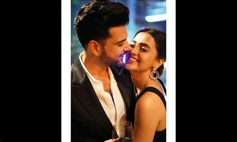 Tejaswwi Prakash Looks Sizzling HOT In Shimmery Dress