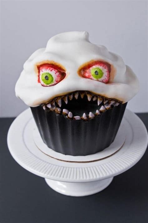 10 Scary Halloween Cupcake Ideas That Are So Spooky In 2024 Scary