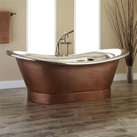 Copper Bathtubs: Turning Your Bathroom into an Antique Paradise