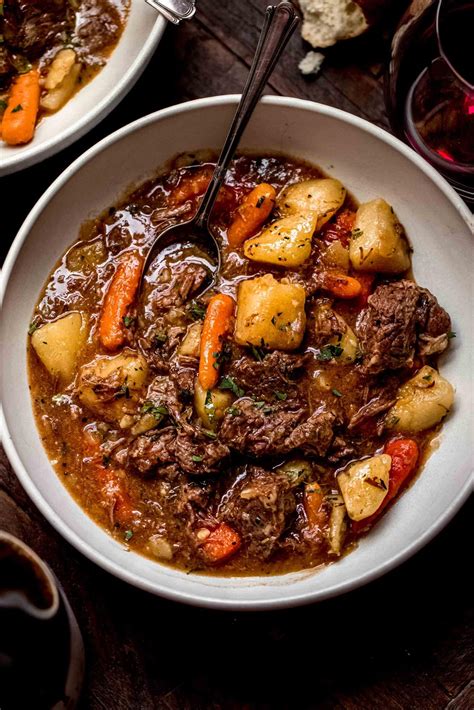 Wine With Beef Stew The 5 Best Beef Stew Wine Pairings