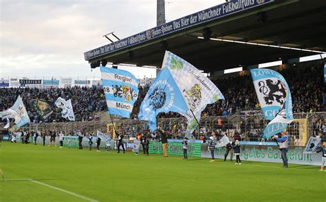 Mit L Wen Fans Nach Dortmund