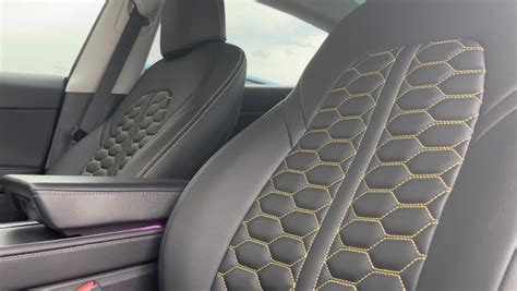 It S Here Clazzio Hex Pattern Clazzio Leather Seat Covers