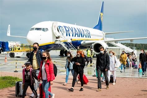 Blisko Tys Pasa Er W Obs U Y O Lotnisko Katowice Airport W