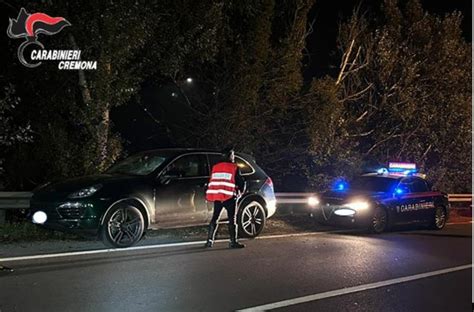 Cremona Sera I Carabinieri Di Crema Intercettano A Pianengo Una