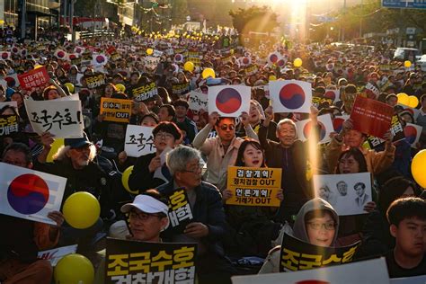 South Korean Politician Resigns After Weeks Of Protests The New York