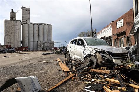 Tres Muertos Y Varios Heridos Tras El Paso De Un Destructivo Tornado En