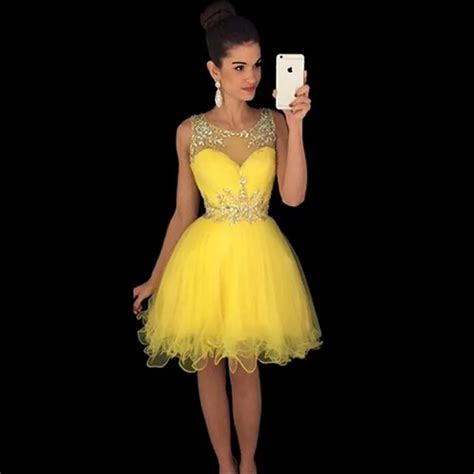 2017 Hot Sale Cute 8th Grade Prom Dresses A Line Scoop Beaded Neck