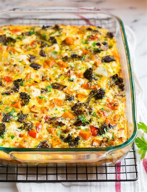 Vegetarian Breakfast Casserole {Perfect for a Crowd!} – WellPlated.com