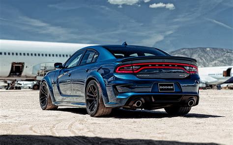 Esquivar Cargador Srt Hellcat Vista Trasera Exterior