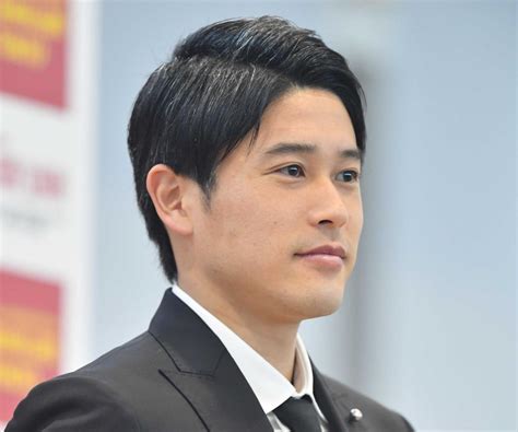 内田篤人氏 アナウンサーのような服装＆口調で五輪番組「サマになってる」「大人の話し方」芸能デイリースポーツ Online