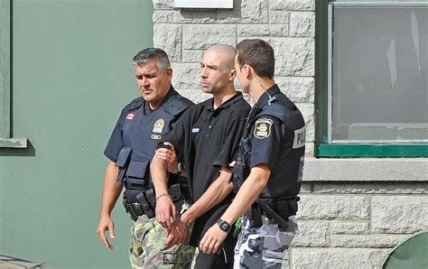 Les Trois Suspects Comparaissent Le Journal De Montréal