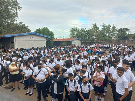 Unos Mil Estudiantes Comienzan El A O Escolar En El Colegio Luis