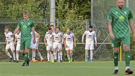 Fu Ball Bezirksliga B Blingen Calw Tsv Dagersheim Vertraut Auf Seine