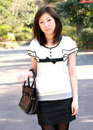 JapaneseBeauties Satomi Yamase jav model Free JavIdol nude picture gallery 山瀬さとみ AV女優ギャラリー