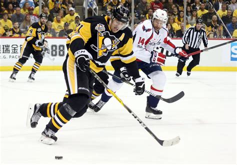 Pittsburgh Penguins: Malkin Shines to Start 2018-19 NHL Season