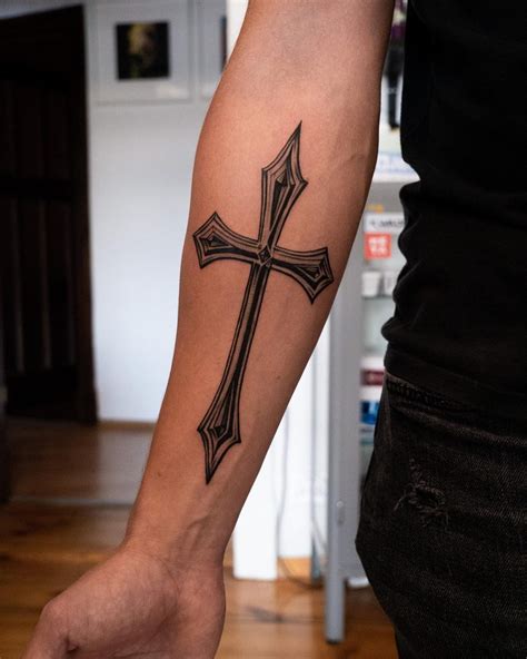 40 Cross Tattoos To Showcase Your Spiritual Side 100 Tattoos