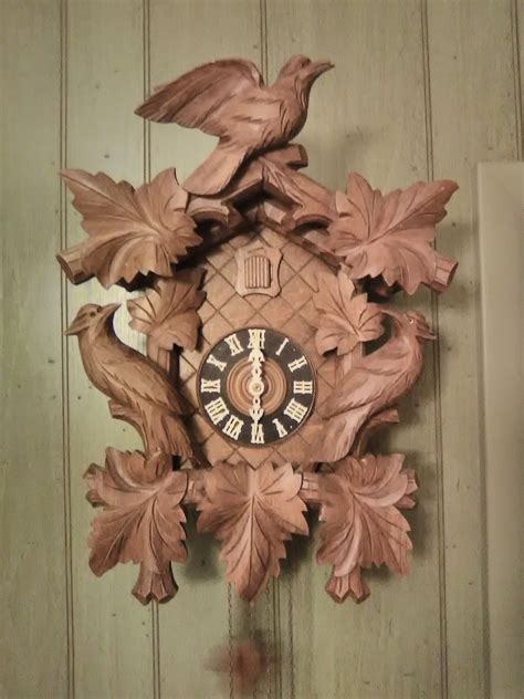 Vintage/Antique Cuckoo clock -- Antique Price Guide Details Page