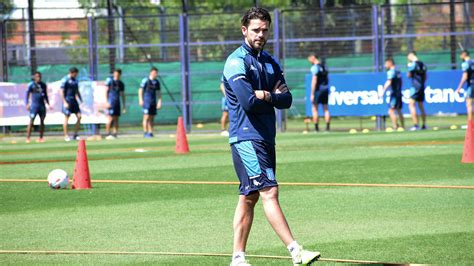 Así Fue El Debut Oficial De Edwin Cardona Con La Camiseta De Racing Infobae