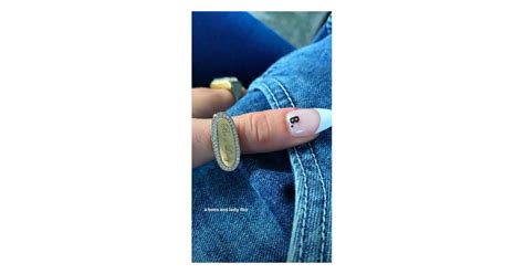 Bella Hadid S French Manicure Celebrity French Manicure Trend To Try