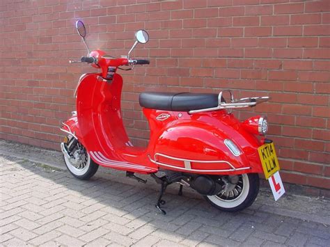 AJS MODENA 125 RETRO VESPA LAMBRETTA STYLE SCOOTER NEW FULLY AUTOMATIC