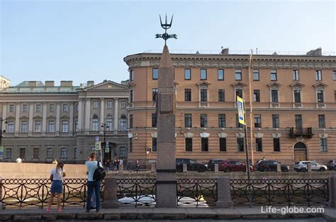Водомерный столб у Синего моста в Петербурге - уровень наводнений ...